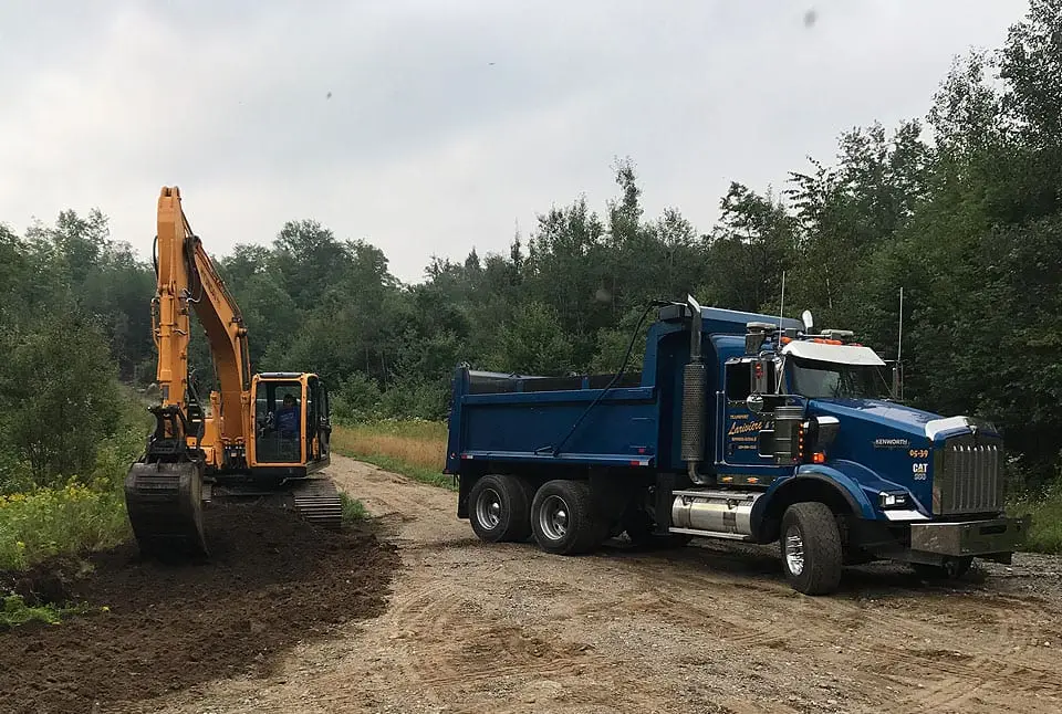 Transport Lariviere et Fils Excavation Lachute Argenteuil Wentworth Installation Équipement